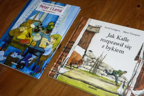 Dwie książki z ilustracjami z powieści Astrid Lindgren: "Peter i Lena" oraz "Jak Kalle rozprawił się z bykiem".